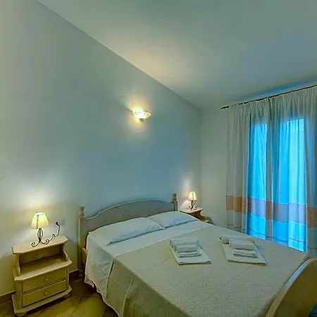 The Fantastic Residenza Badus 2 Bedroom Sleeps 6 Child 3* Badesi