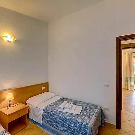 The Fantastic Residenza Badus 2 Bedroom Sleeps 6 Child Апартаменты