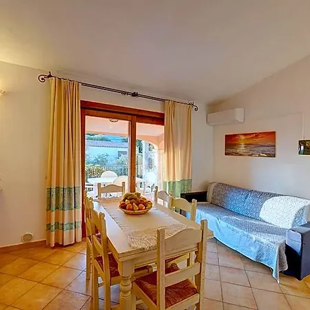 The Fantastic Residenza Badus 2 Bedroom Sleeps 6 Child Апартаменты Бадеси