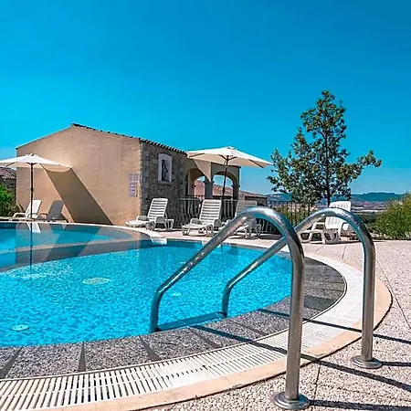 The Fantastic Residenza Badus 2 Bedroom Sleeps 6 Child Апартаменты